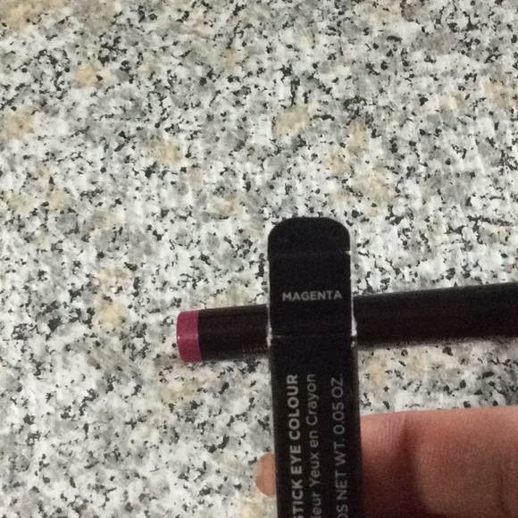 NIB Laura Mercier Caviar Stick Eye Colour- Magenta - Picture 4 of 4